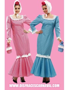 Madrileña AD con mantón, pañuelo y bolso